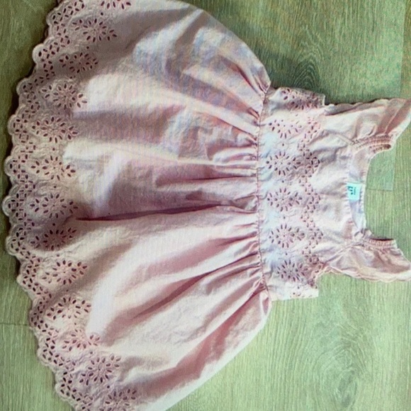 Baby Gap Pink Flutter Eyelet dress - Picture 1 of 4